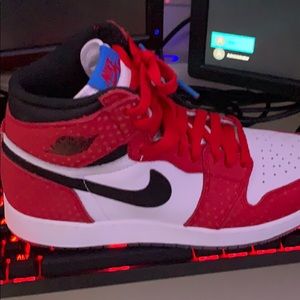 Meet your Posher, Elvis